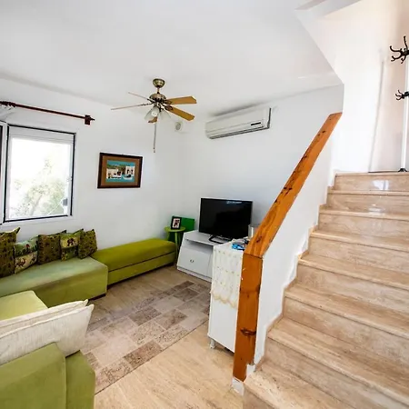 Charming Villa With Mesmerizing Sea View In Yalikavak, Bodrum 아파트 *