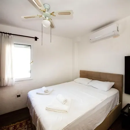 דירה Charming Villa With Mesmerizing Sea View In Yalikavak, Bodrum יאליקאבאק